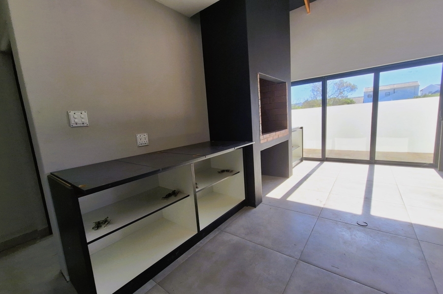 3 Bedroom Property for Sale in Shelley Point Western Cape